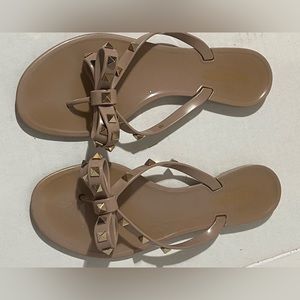 Valentino Garavani Rubber Rockstud Thong Flip Flop Sandals-Sz:38EU/7.5-8US-nude